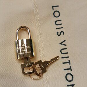 Louis Vuitton lock and key #318